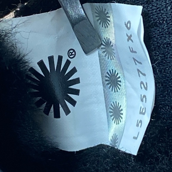 UGG Hiker Boots Men Size 8 / Women Size 9.5 Waterproof Boots 1112367 NEW. - Picture 9 of 11